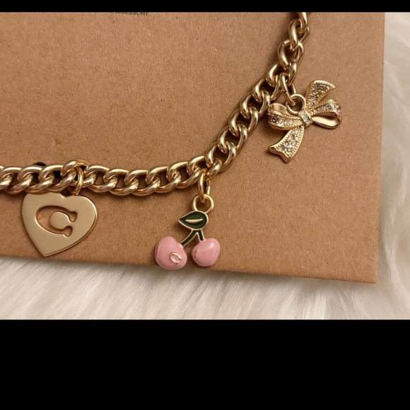 Coach Gold Motif Extension Swagger Chain With Charms - Picture 5 of 7